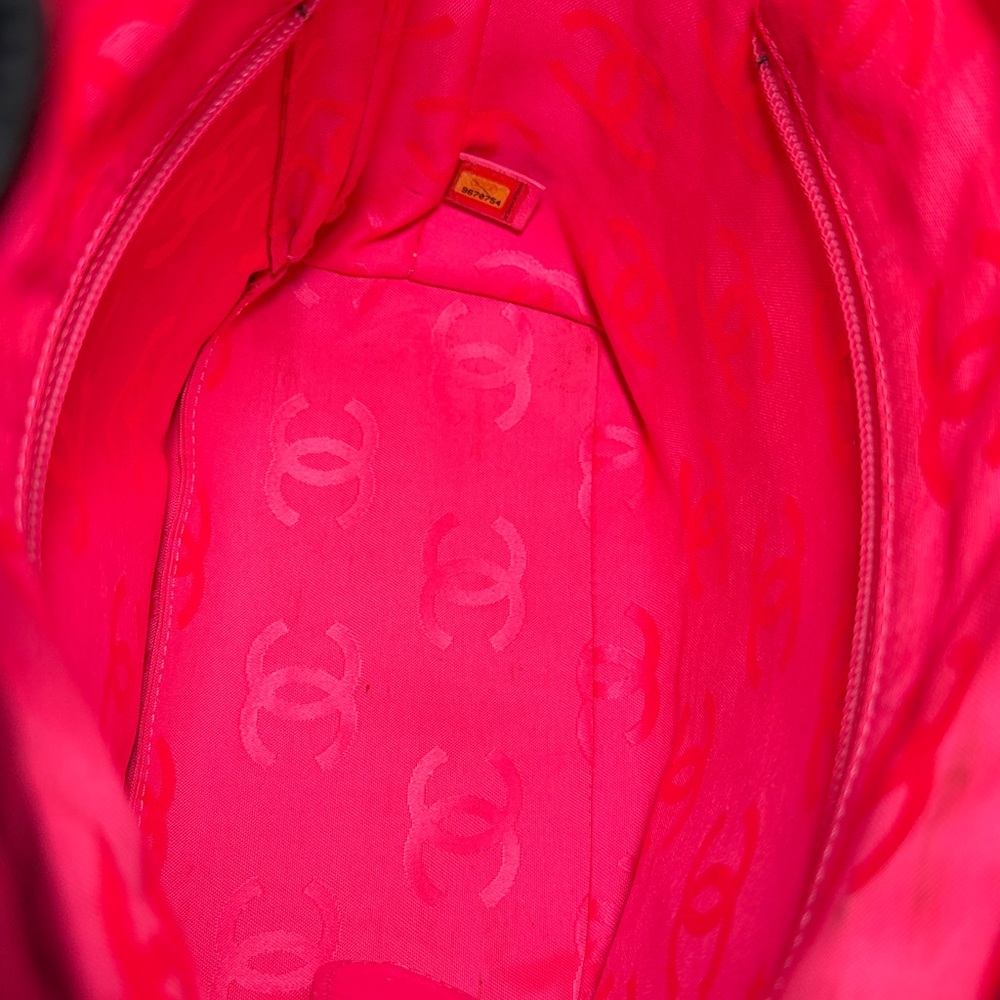 CHANEL Calfskin Quilted Small/Medium Cambon Tote - Picture 3 of 11